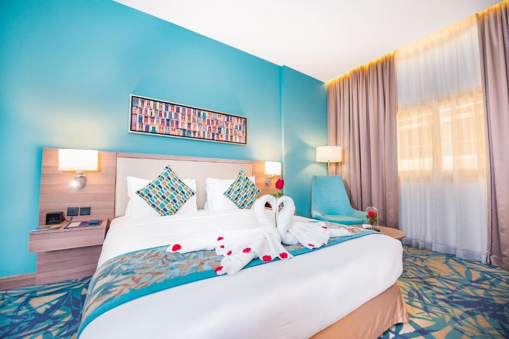 Deluxe Room Near Mall Of Emirates Af Luxury Bookings