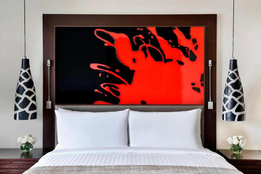 Junior King Suite Near Al Forson Village Luxury Bookings