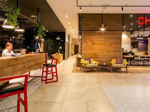 Standard Room Near Mashreq Metro Station 4 Luxury Bookings