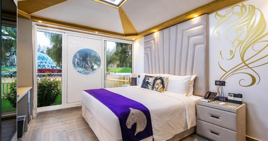Deluxe Room Near Boabdil’s Lair Restaurant Luxury Bookings