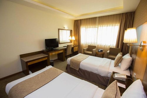 Deluxe Room Near Tudomart By Luxury Bookings AC 2 Luxury Bookings