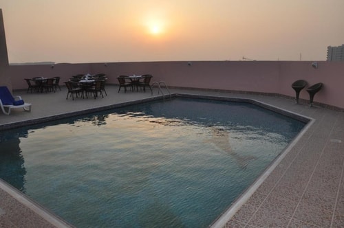 Deluxe Room Near Tudomart By Luxury Bookings AC 9 Luxury Bookings