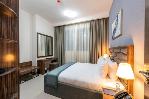 Two Bedroom Apartment Near Safeer Mall 1 Luxury Bookings