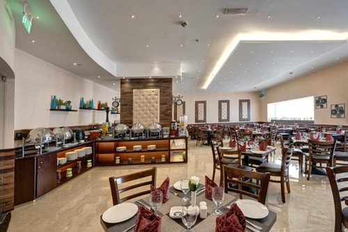 Deluxe Room Near Mashreq Metro Ac 10 Luxury Bookings