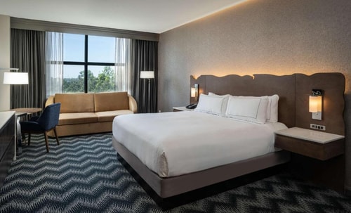 King Room Near Tom Wussow Park Houston HOU Luxury Bookings