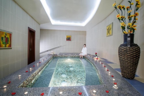 Superior Room Near Workshop Café 5 Luxury Bookings