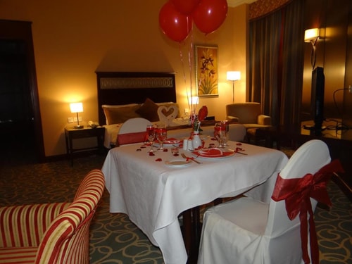 Deluxe Room Near Workshop Café By Luxury Bookings 7 Luxury Bookings