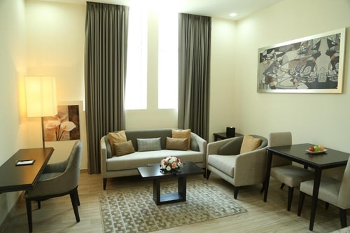 One Bedroom Apartment Near Risk Cafe 4 Luxury Bookings
