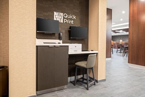 King Room Near Kings lake Forest HOU 6 Luxury Bookings