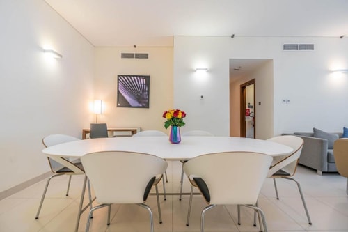 Three Bedroom Apartment Near Deserted Drive Park 5 Luxury Bookings