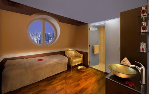 FAMILY JUNIOR SUITE NEAR ABUDHABI COPERATIVE SOCIETY 11 Luxury Bookings