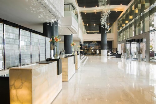 Superior King Room Near Sheraton Resort Abu Dhabi 10 Luxury Bookings
