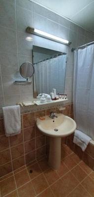 1 Bedroom Apartment Walk From Electra Park 5 Luxury Bookings