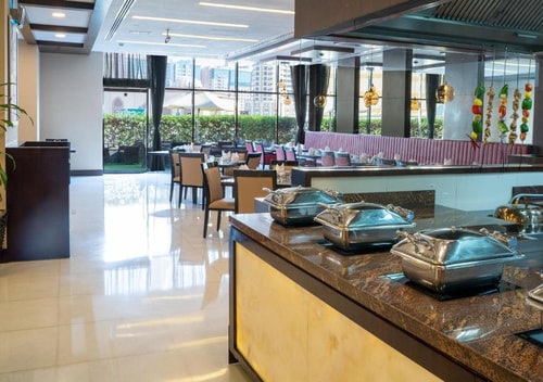 Two Bedroom Apartment Near Century Mall 15 Luxury Bookings