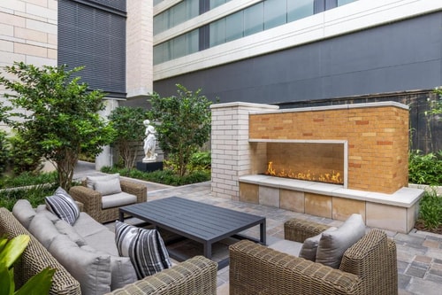 Standard Room Near Memorial Hills HOU 15 Luxury Bookings