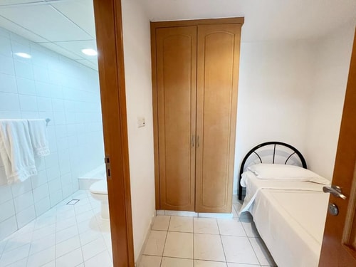 Three Bedroom Apartment Near Al Murooj Complex 5 Luxury Bookings