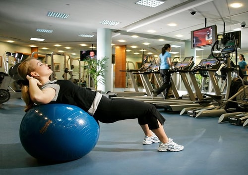 Deluxe Room Near AL Murooj Complex 13 Luxury Bookings