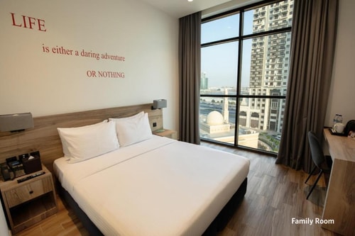 Deluxe King Or Twin Room Near Jameel Arts Centre 2 Luxury Bookings