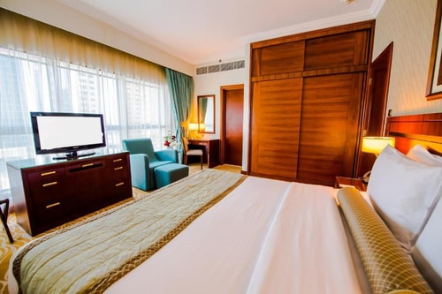 One Bedroom Suite Near Sheikh Hazza Mosque Park 1 Luxury Bookings
