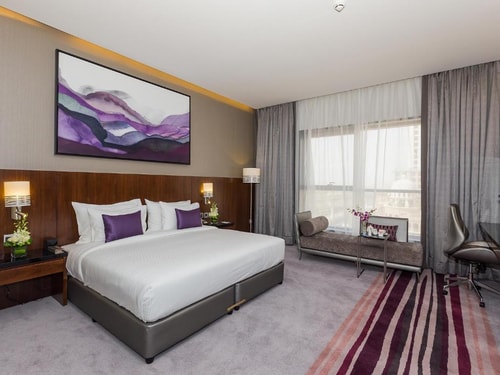 Deluxe Room Near Mall Of The Emirates 0 Luxury Bookings