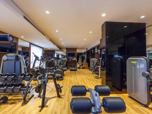 Deluxe Room Near Mall Of The Emirates 7 Luxury Bookings