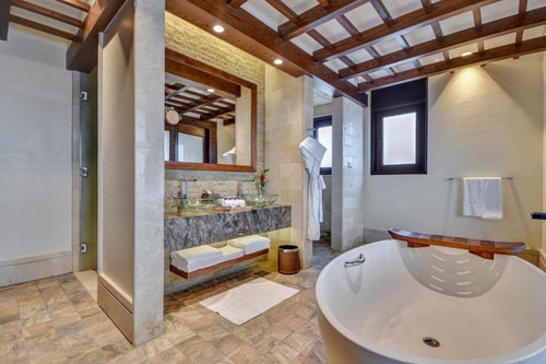Ultra Luxury Two Bedroom Apartment In Palm 6 Luxury Bookings