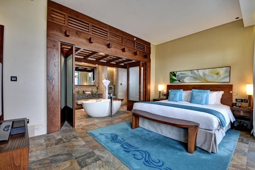 Ultra Luxury Two Bedroom Apartment In Palm 1 Luxury Bookings
