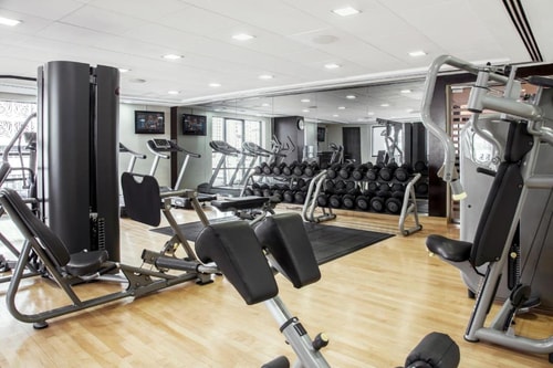 Executive 3br Apartmnt near internet metro station 11 Luxury Bookings