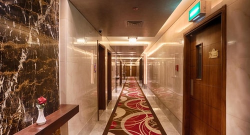 Deluxe Room Near Mashreq Metro Station 10 Luxury Bookings