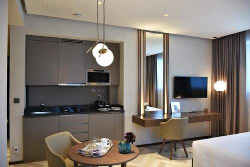 Superior Studio Near Greens Park 2 Luxury Bookings