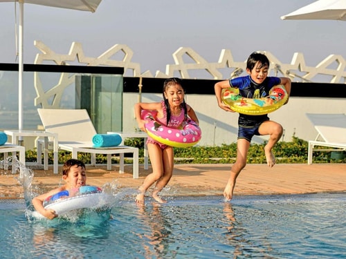 Three Bedroom Apartment Near Qova Café 8 Luxury Bookings