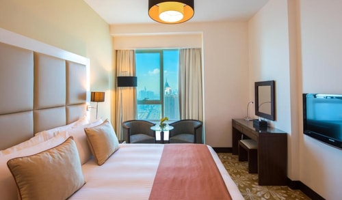 Deluxe Two Bedroom Apartment Near Carrefour Market Luxury Bookings