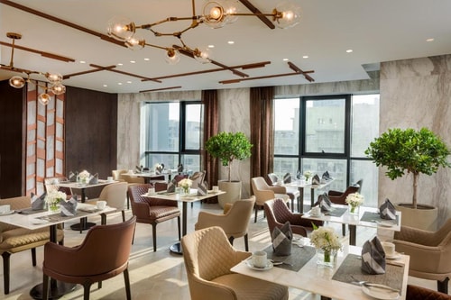 Superior Room Near Greens Park By Luxury Bookings Ae 10 Luxury Bookings