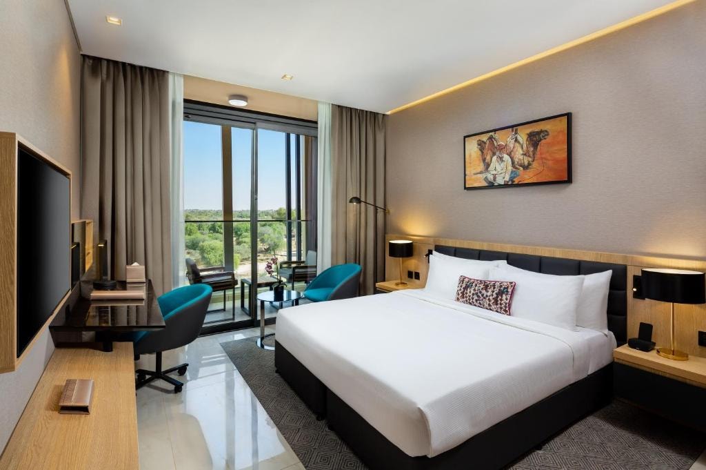 Deluxe Room Near Mushrif Park Luxury Bookings