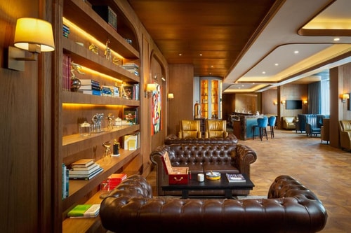 Executive Suite Near Party Zone Mirdif 17 Luxury Bookings