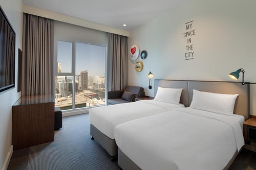 King Room Near Marina Mall By Luxury Bookings 1 Luxury Bookings
