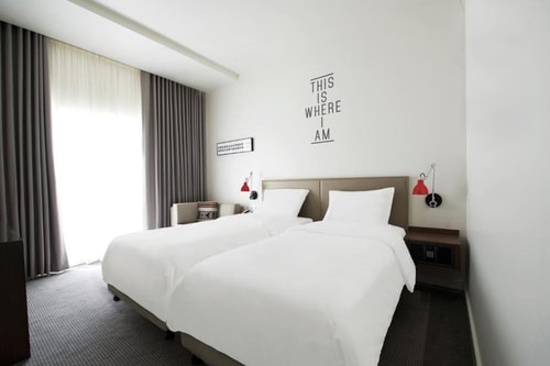 King Room Near Burj Khalifa By Luxury Bookings 1 Luxury Bookings