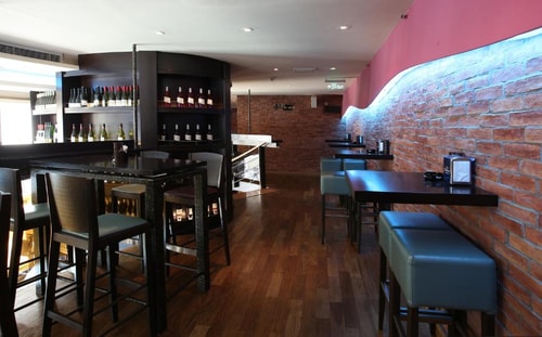 Deluxe Room Near Kingsgate Hotel Abu Dhabi 23 Luxury Bookings