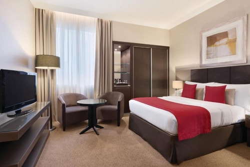 Deluxe Room Near Kingsgate Hotel Abu Dhabi 2 Luxury Bookings