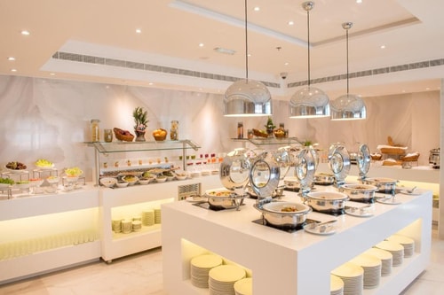 Deluxe Room Near Geneve Garden By Luxury Bookings 15 Luxury Bookings