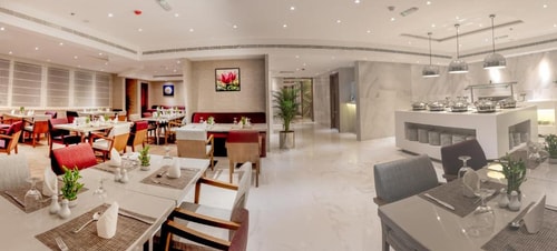 Deluxe Room Near Geneve Garden By Luxury Bookings 13 Luxury Bookings