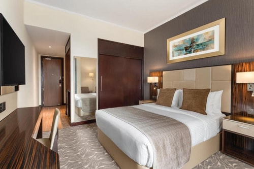 Deluxe Room Near Geneve Garden By Luxury Bookings 2 Luxury Bookings