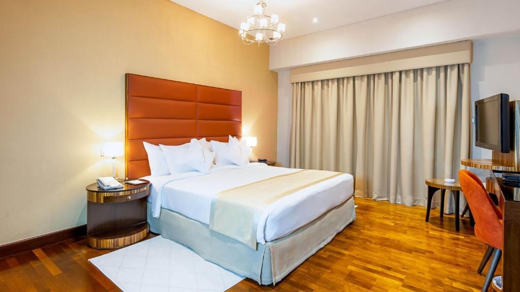 Two Bedroom Apartment Near Business Bay Metro Luxury Bookings