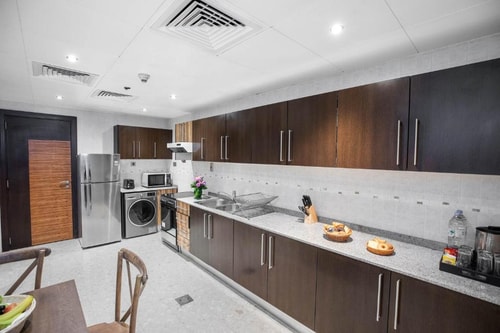 Three Bedroom Apartment Near Business Bay Metro 8 Luxury Bookings