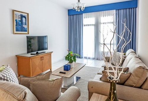 One Bedroom Apartment Near Dubai Mall 18 Luxury Bookings