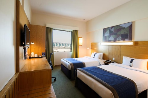 Standard Room Near Dubai Airport Terminal 3 10 Luxury Bookings