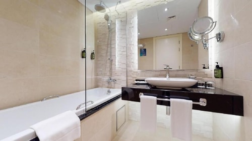 One Bedroom Suite Near Internet Metro Station 4 Luxury Bookings