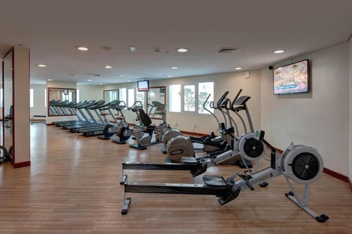 Three Bedroom Suite Near Mashreq Metro Station 8 Luxury Bookings