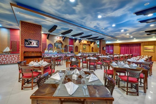 Three Bedroom Suite Near Mashreq Metro Station 14 Luxury Bookings