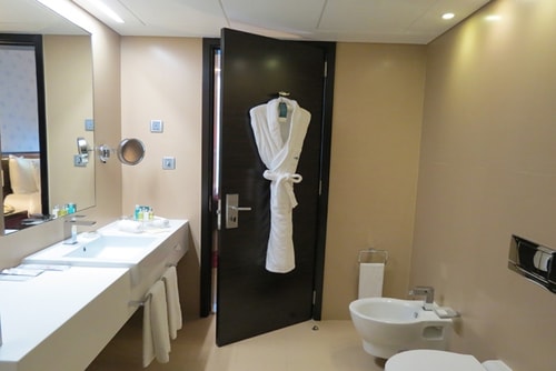 Super Studio Apartment Near Mashreq Metro Station Ab 1 Luxury Bookings